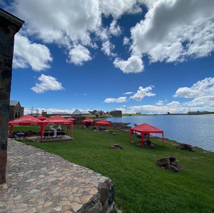 Mount Aragats Aparthotel Byurakan ภายนอก รูปภาพ